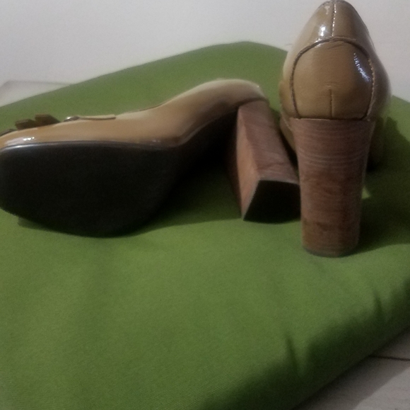 Shoes - Picture 3 of 3